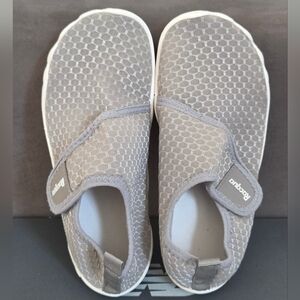 Racqua Kids' Gray Light Weight Water Shoes Size: 3